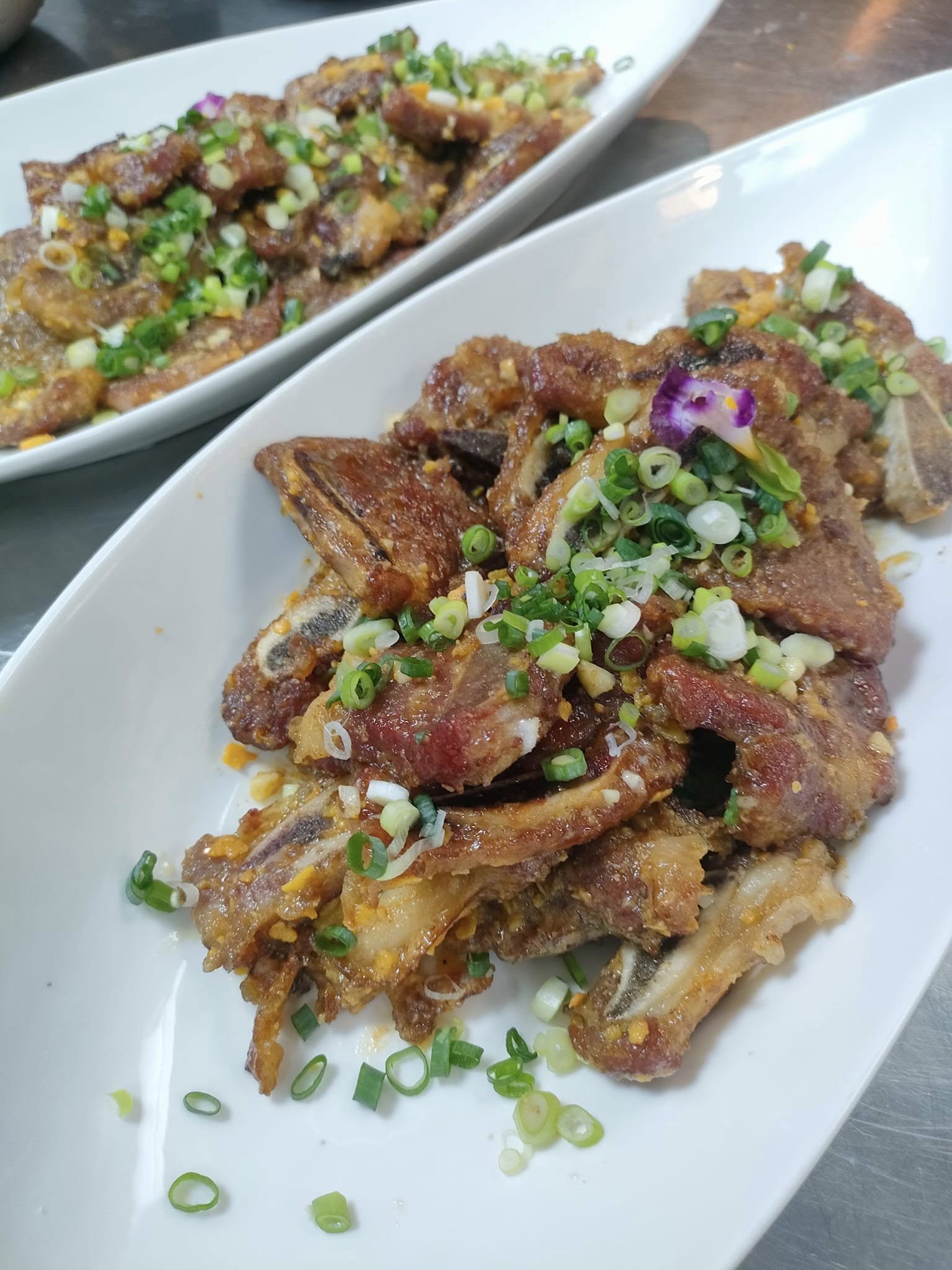 中式外燴桌菜牛仔骨
