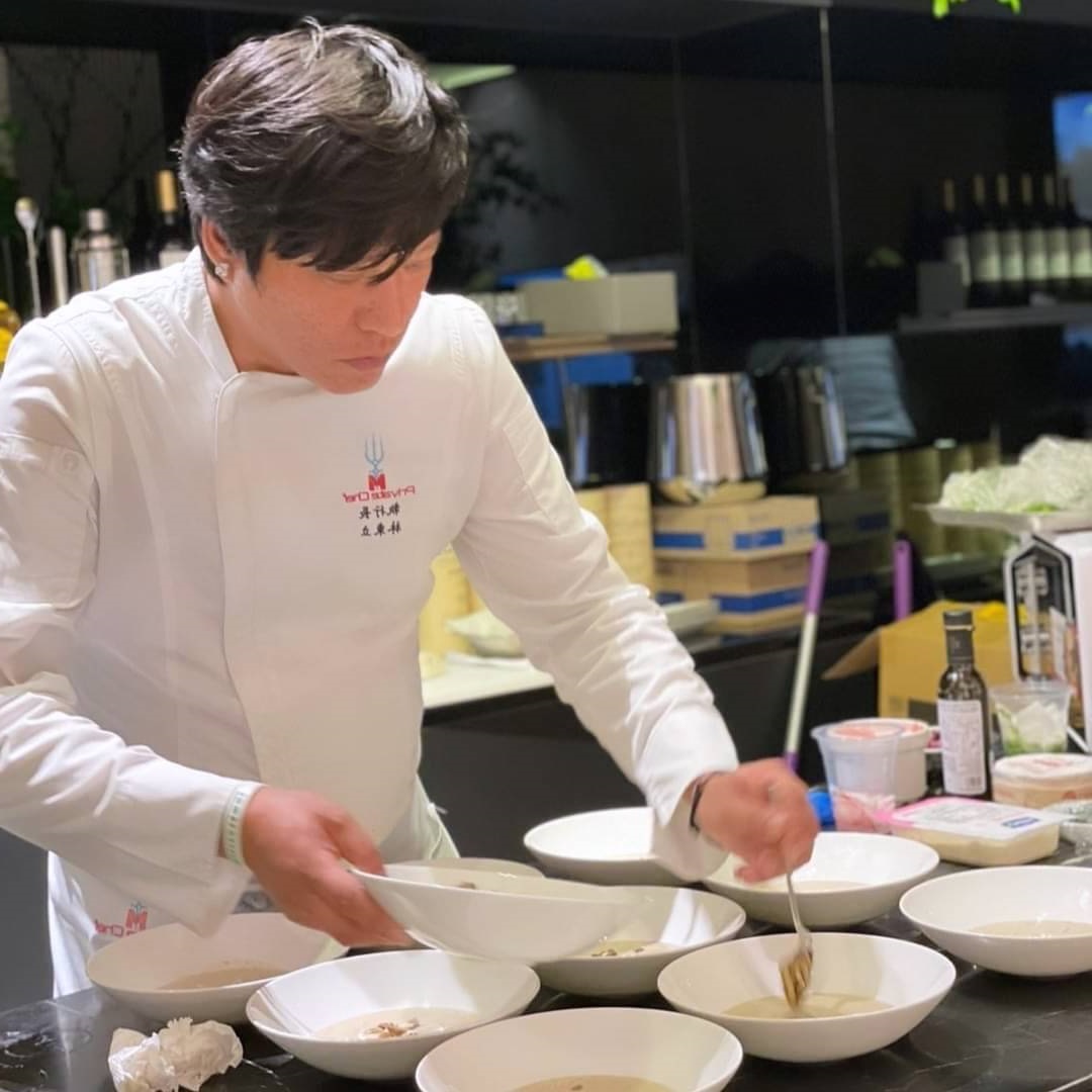 金帽獎主廚林東立親自作菜